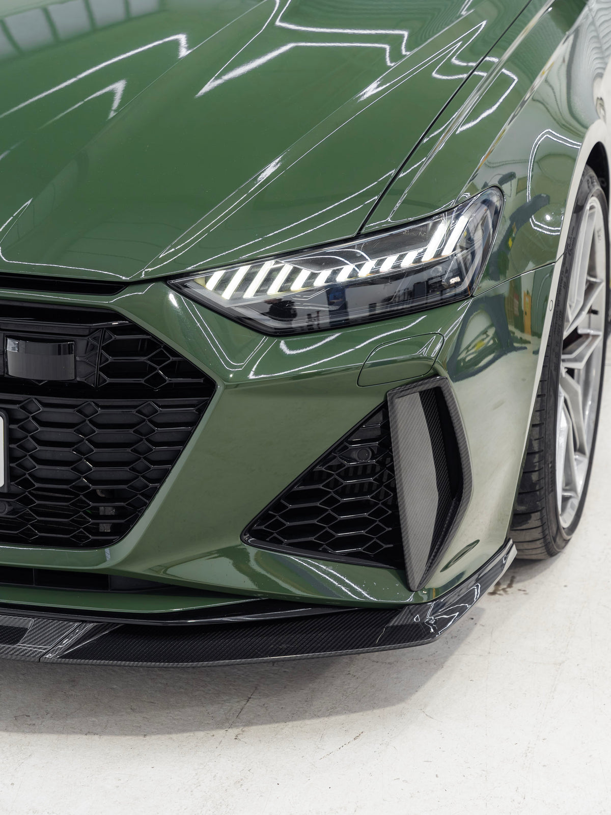 Audi RS6 & RS7 C8 FI-1 Pre-preg Carbon Fibre Front Splitter by FORM (2020+)