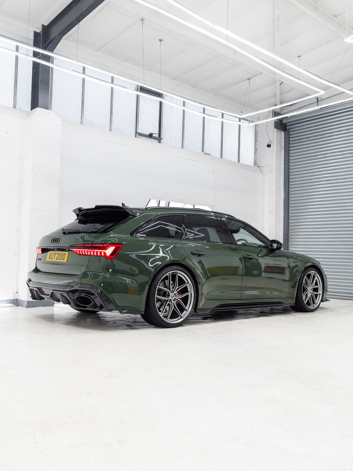 Audi RS6 C8 FI-1 Pre-preg Carbon Fibre Rear Spoiler by FORM (2020+)