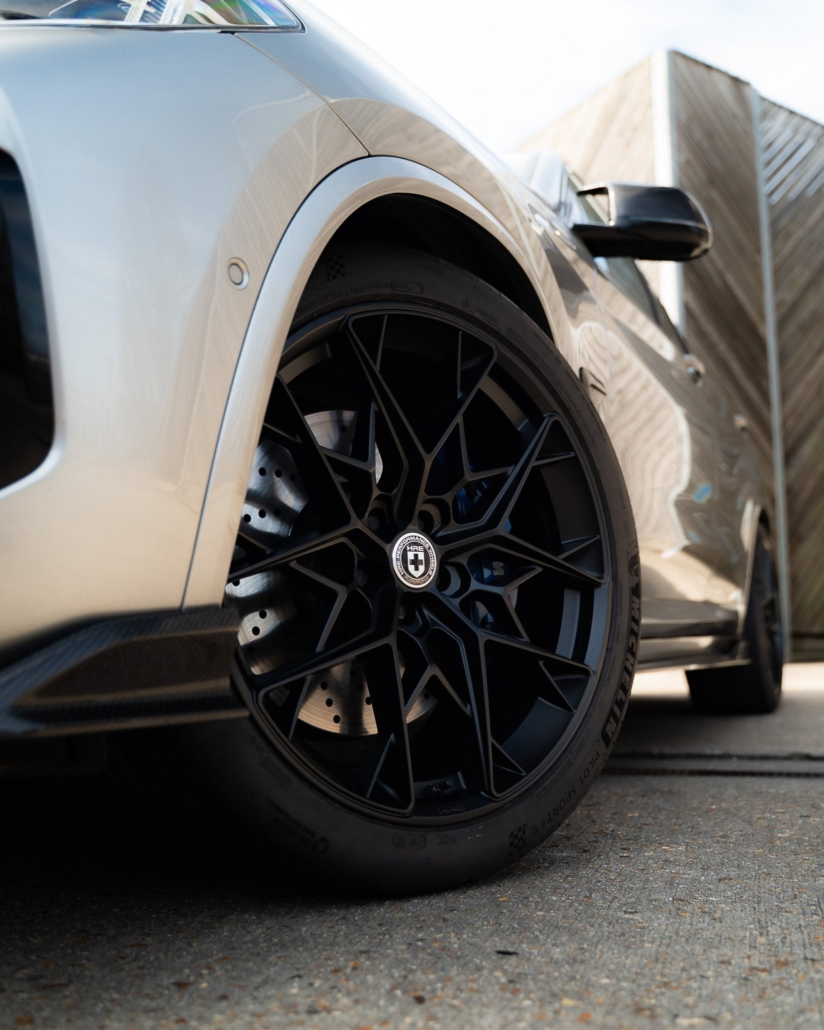 HRE FF10 Flowform Alloy Wheels Set of 4 - AUTOID® - Flow Forged Wheels - HRE Performance Wheels