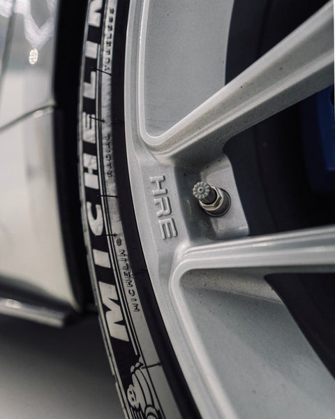 HRE FF11 Flowform Alloy Wheels Set of 4 - AUTOID® - Flow Forged Wheels - HRE Performance Wheels