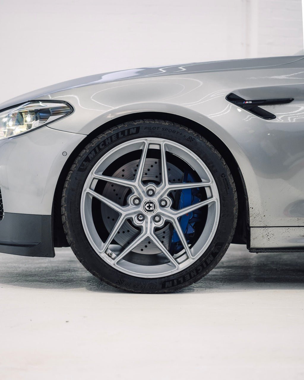 HRE FF11 Flowform Alloy Wheels Set of 4 - AUTOID® - Flow Forged Wheels - HRE Performance Wheels