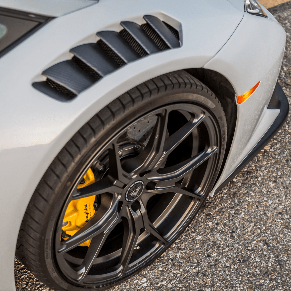 Lamborghini Huracán Novara Edizione Aero Front Fenders with Integrated Vents and Splash Shields by Vorsteiner - AUTOID - Fender Trim - Vorsteiner