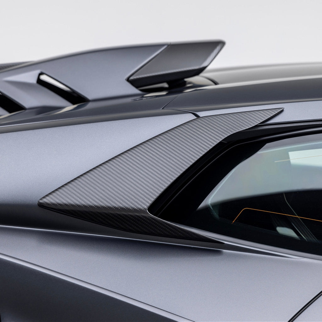 Lamborghini Huracan STO Side Intakes Carbon Fiber by Vorsteiner - AUTOID® - Fender Trim - Vorsteiner
