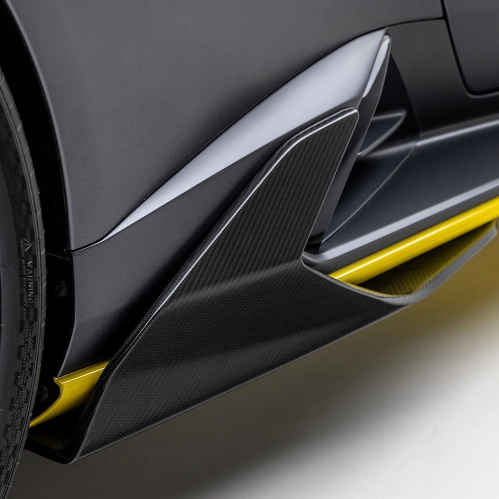 Lamborghini Huracan STO Side Rocker Carbon Fiber by Vorsteiner - AUTOID® - Side Skirts & Winglets - Vorsteiner