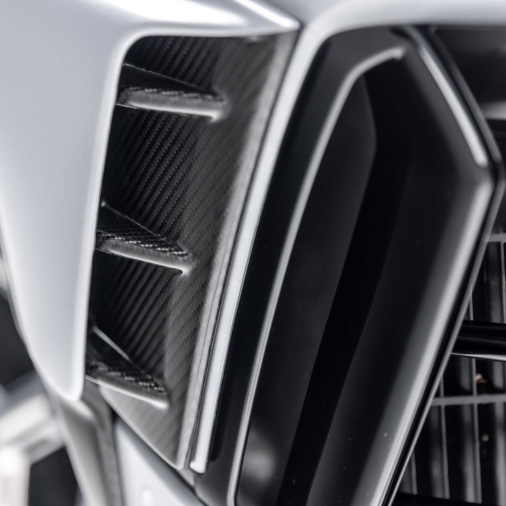 Lamborghini Urus Performante Edizione Aero Fender Flares by Vorsteiner - AUTOID - Fender Trim - Vorsteiner