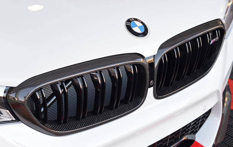 M Performance Kidney Grilles for BMW M5 (2017-2020, F90) - AUTOID® - Front Grille - BMW M Performance