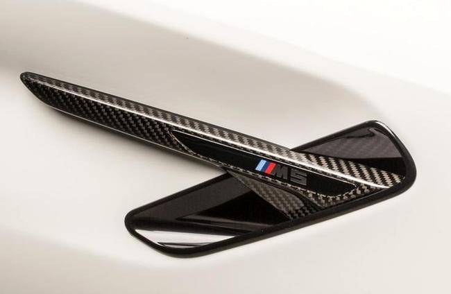 M Performance Side Fender Trims for BMW M5 (2017-2023, F90) - AUTOID® - Fender Trim - BMW M Performance
