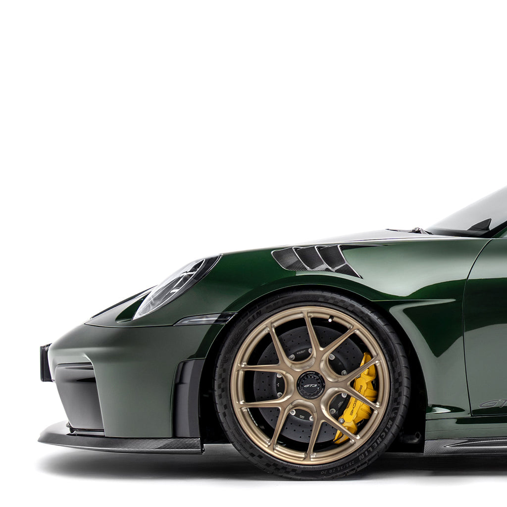Porsche 992.2 / 992.1 GT3 Prepreg Carbon Fibre Front Fenders by Adro - AUTOID® - Fenders & Wide Body Kits - Adro