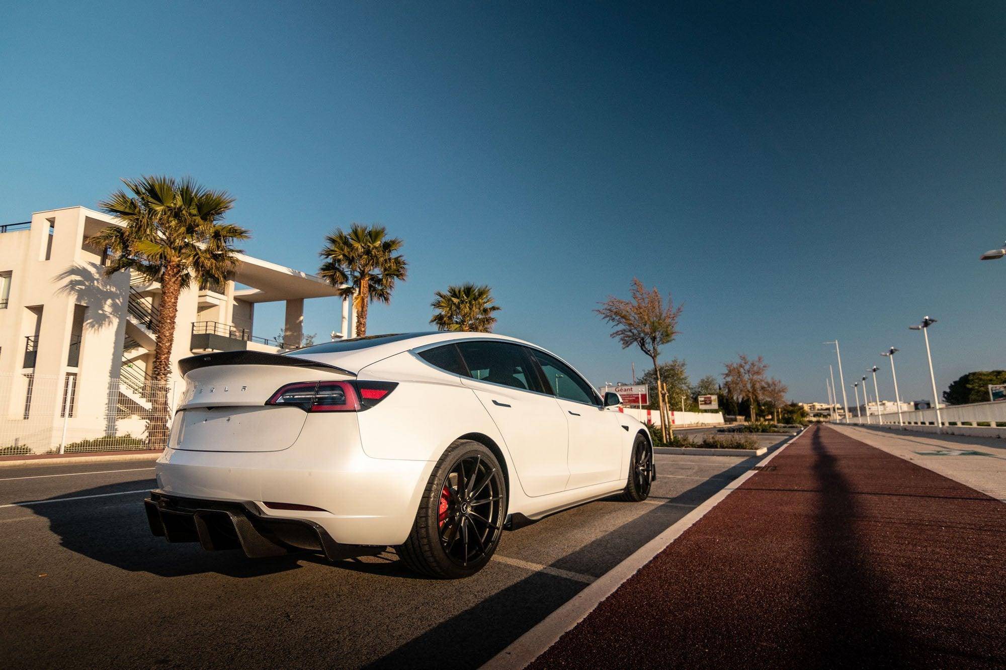 Vorsteiner Carbon Fibre VOLTA Track Edition Rear Diffuser For Tesla Model 3 (2018+) - AUTOID - Rear Diffusers - Vorsteiner