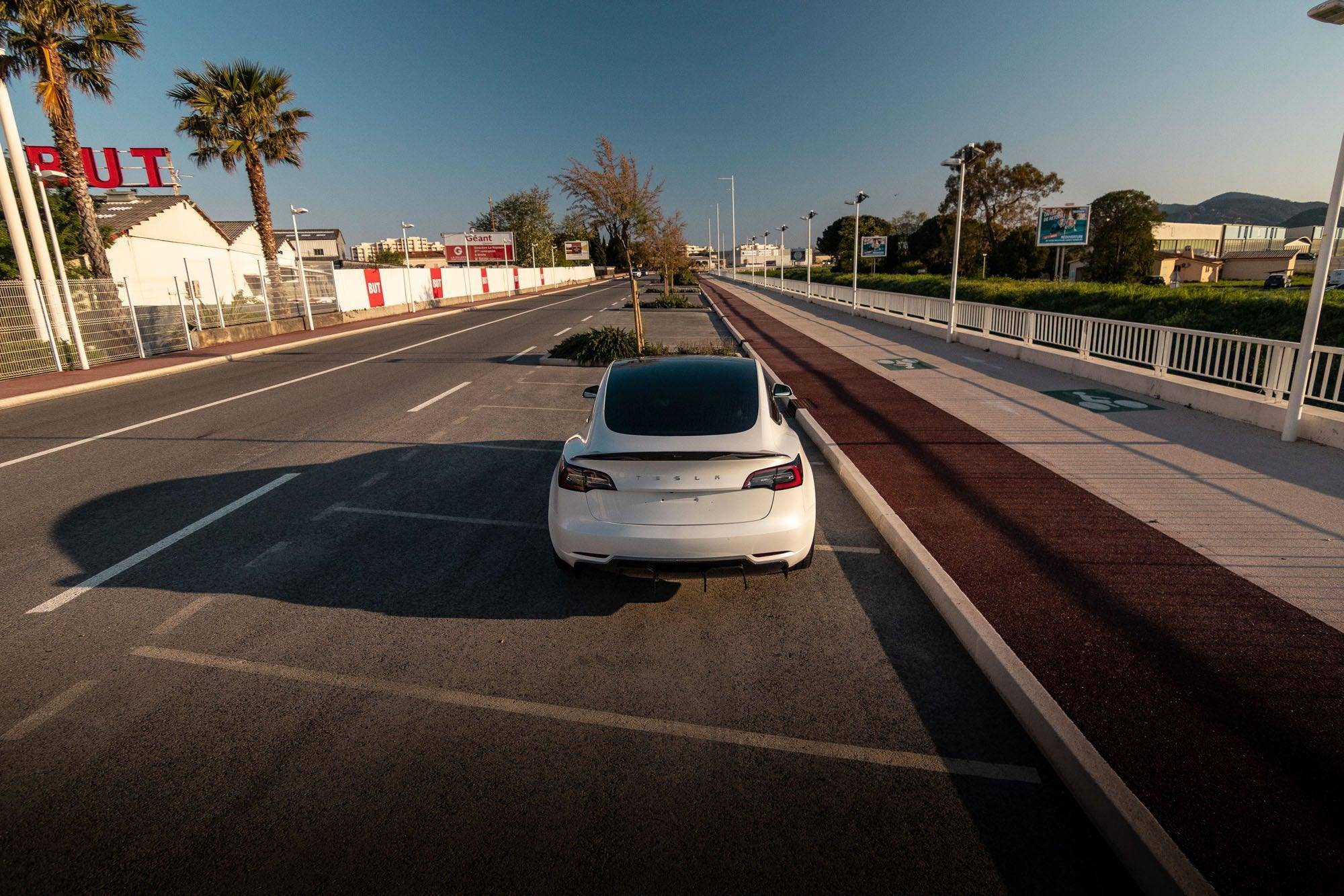 Vorsteiner Carbon Fibre VOLTA Track Edition Rear Diffuser For Tesla Model 3 (2018+) - AUTOID - Rear Diffusers - Vorsteiner