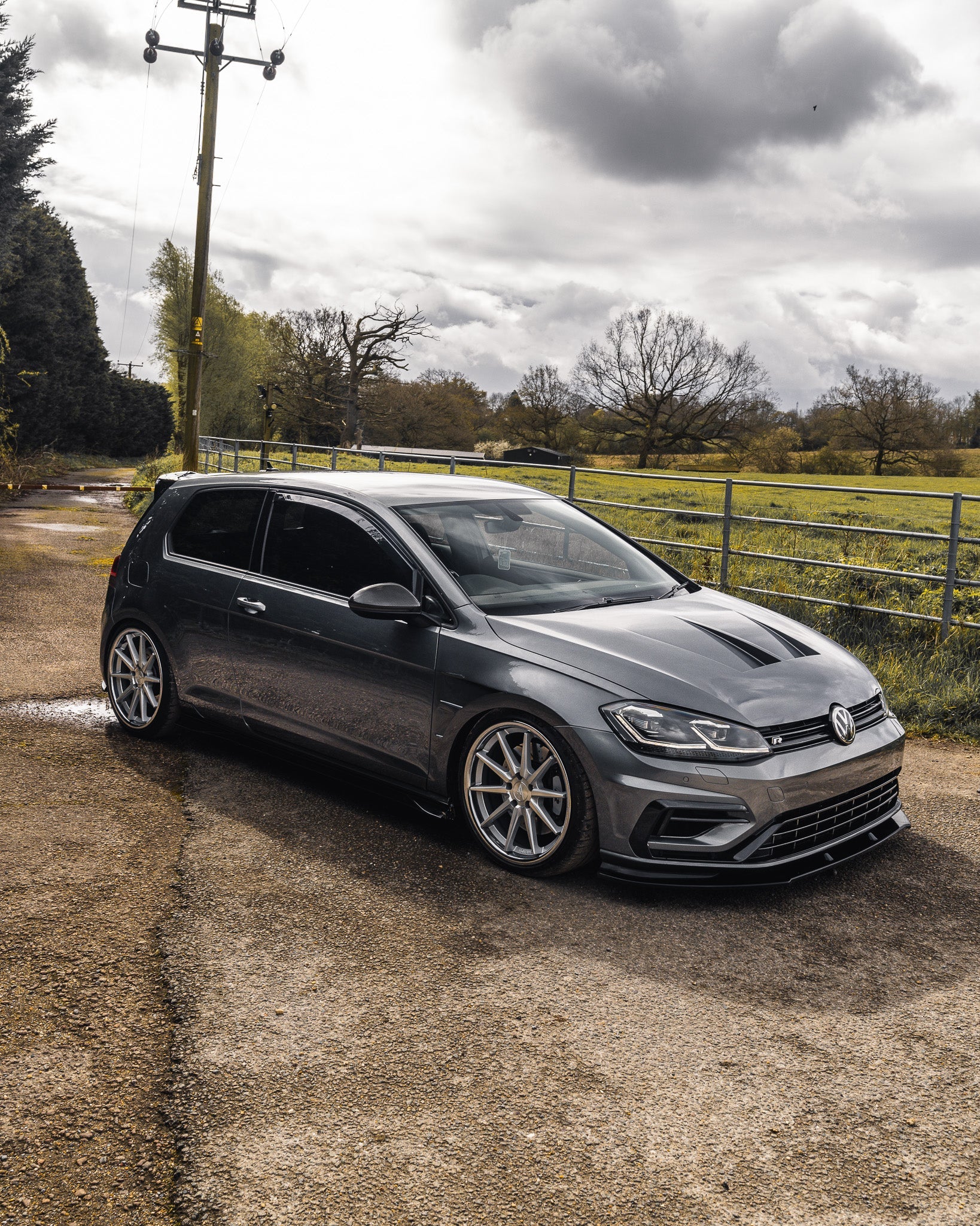 VW Golf, Golf GTI & Golf R Mk7 / Mk7.5 TR - 1 Front Fender Wings (2013 - 2020) - AUTOID - Replacement Fenders - Essentials