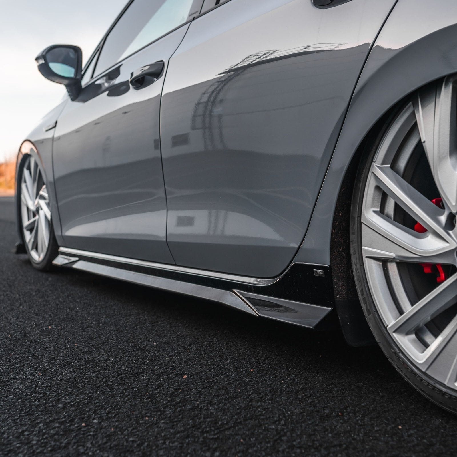 VW Golf / Golf GTI / Golf R Mk8 & Mk8.5 EVO-1 Gloss Black Side Skirts by ZAERO (2020+) - AUTOID® - Side Skirts & Winglets - Zaero Design