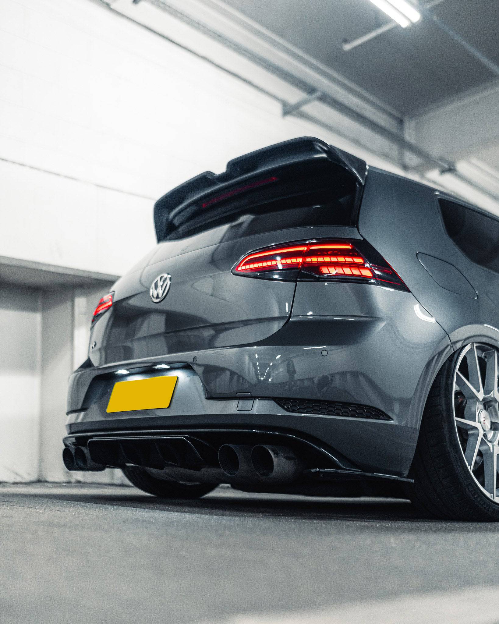 VW Golf R Mk7.5 EVO - 1 Gloss Black Rear Diffuser by ZAERO (2017 - 2020) - AUTOID - Rear Diffusers - Zaero Design